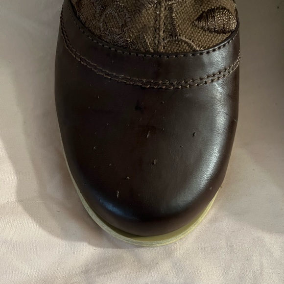 Moving Sale! NWOT - Brown Booties - Picture 5 of 5